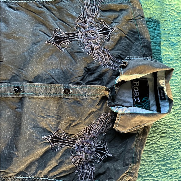 Roar Black and Turquoise Embroidered Shirt - Picture 2 of 5